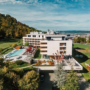 Wat zijn de beste hotels in de buurt van Lake Zurich?